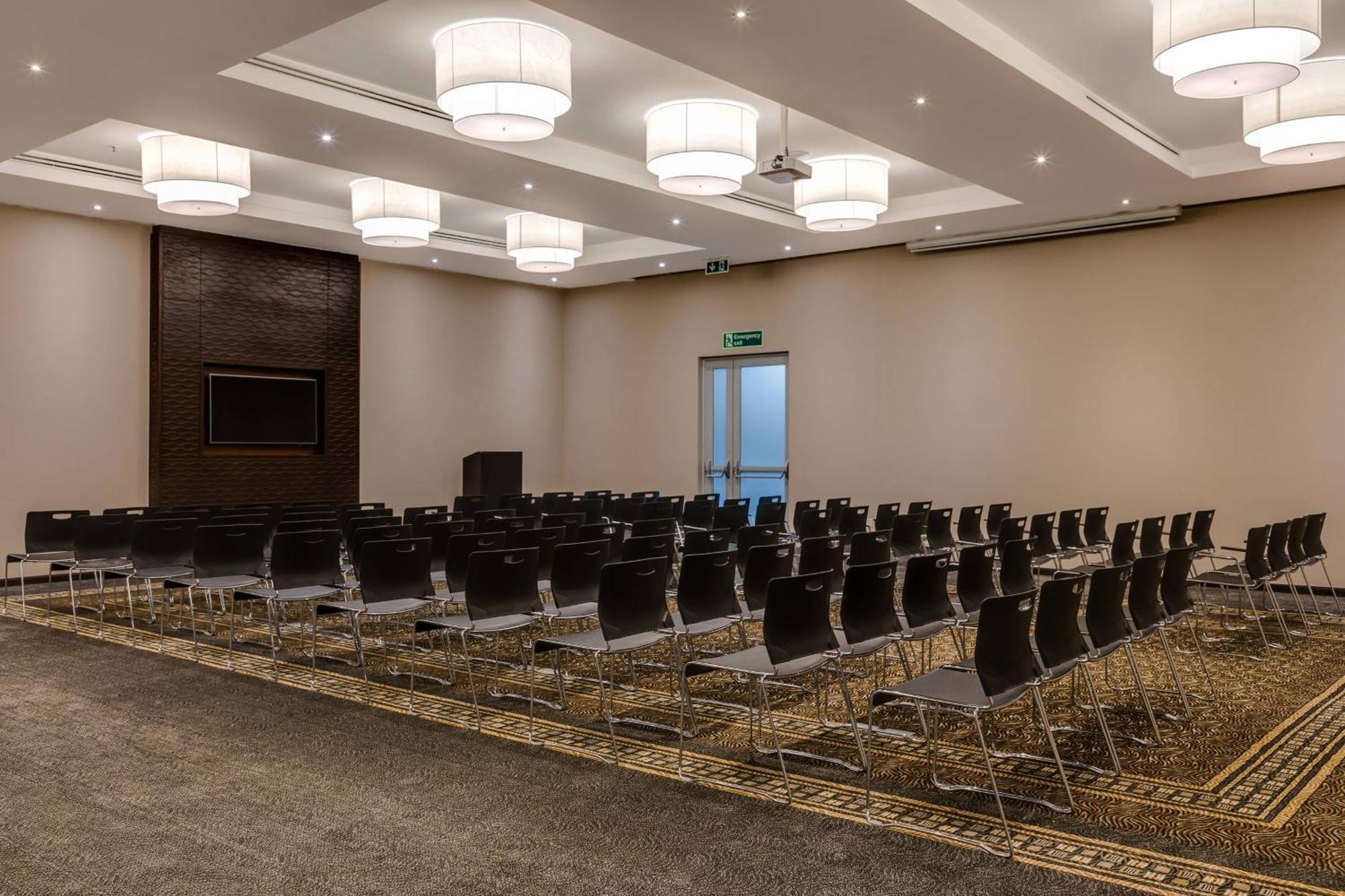Protea Hotel By Marriott Owerri Select Bagian luar foto