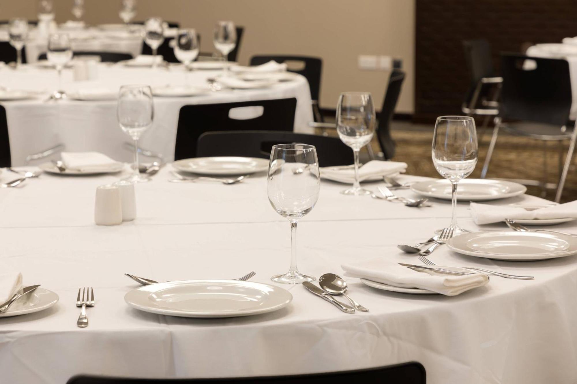 Protea Hotel By Marriott Owerri Select Bagian luar foto
