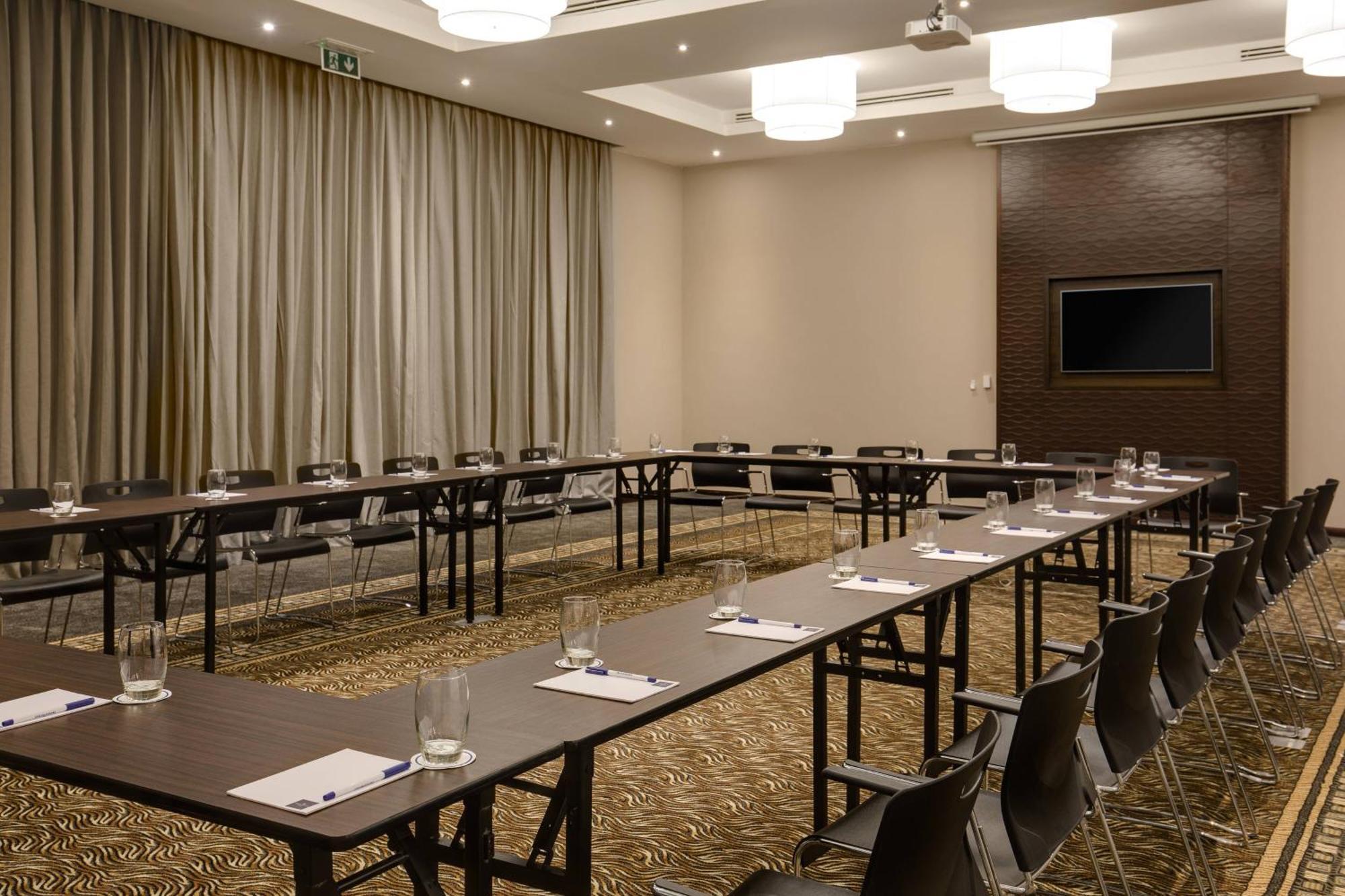 Protea Hotel By Marriott Owerri Select Bagian luar foto