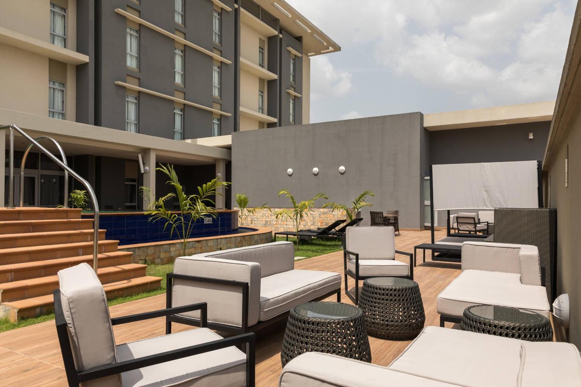 Protea Hotel By Marriott Owerri Select Bagian luar foto